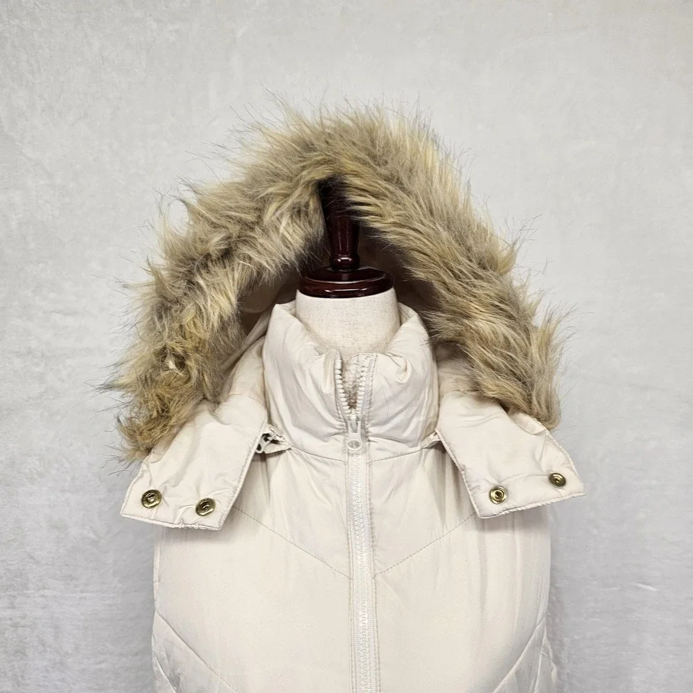 Banana Republic Vest Womens S White Hooded Quilted Puffer Faux Fur Y2K Style - Picture 2 of 11